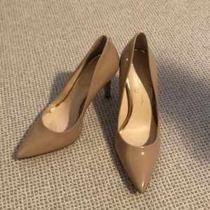 Nude patten heel